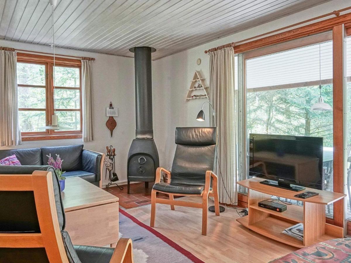 Three-Bedroom Holiday Home In Ronne 4 Exteriér fotografie