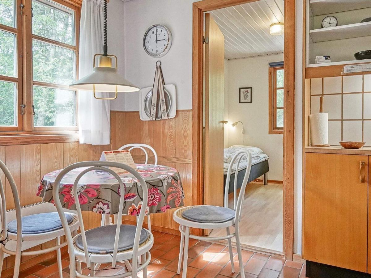 Three-Bedroom Holiday Home In Ronne 4 Exteriér fotografie